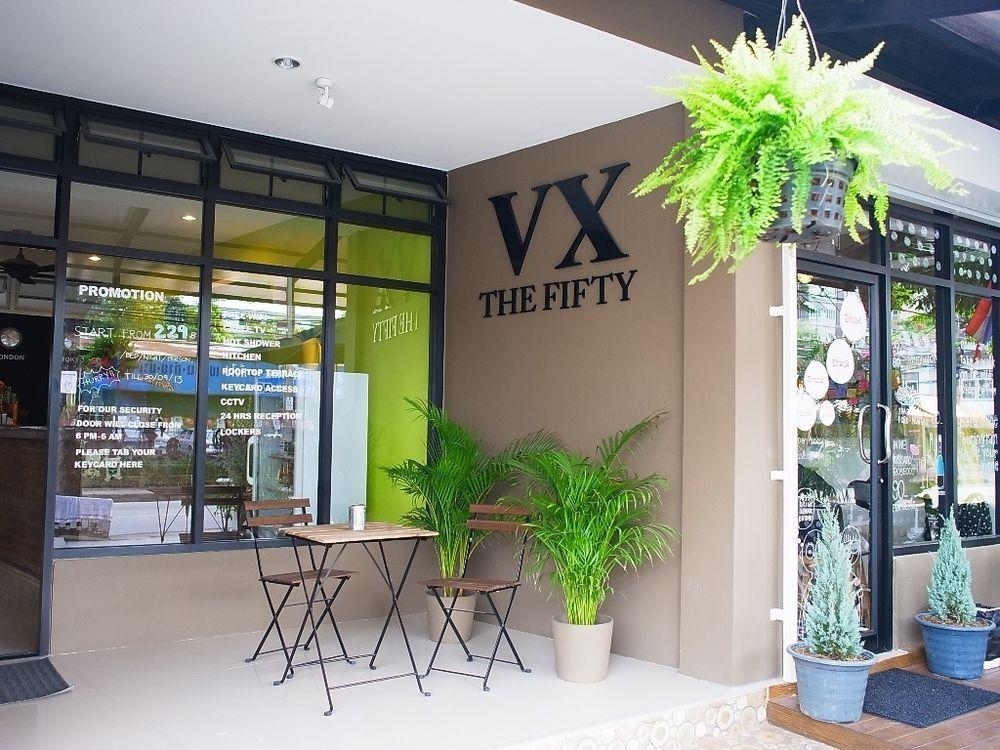 Vx The Fifty Hostel Bangkok Exterior photo