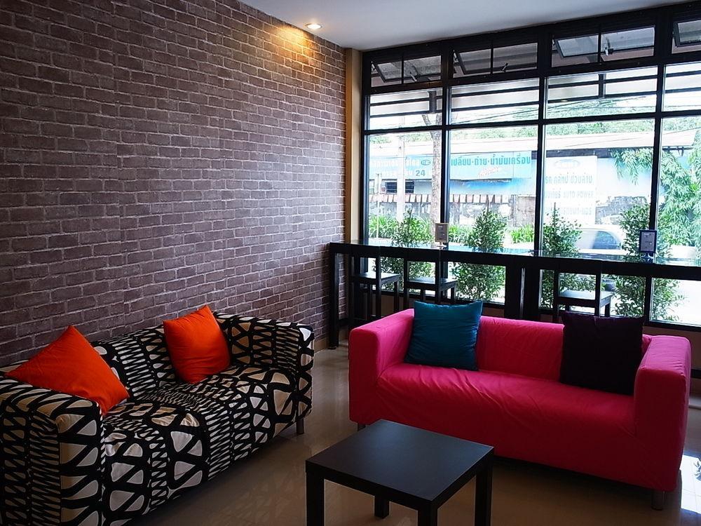 Vx The Fifty Hostel Bangkok Exterior photo